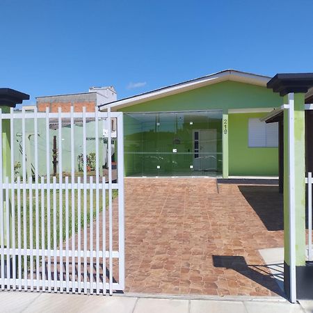 Casa Para Aluguel De Veraneio Em トーレス エクステリア 写真