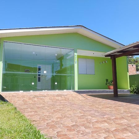 Casa Para Aluguel De Veraneio Em トーレス エクステリア 写真